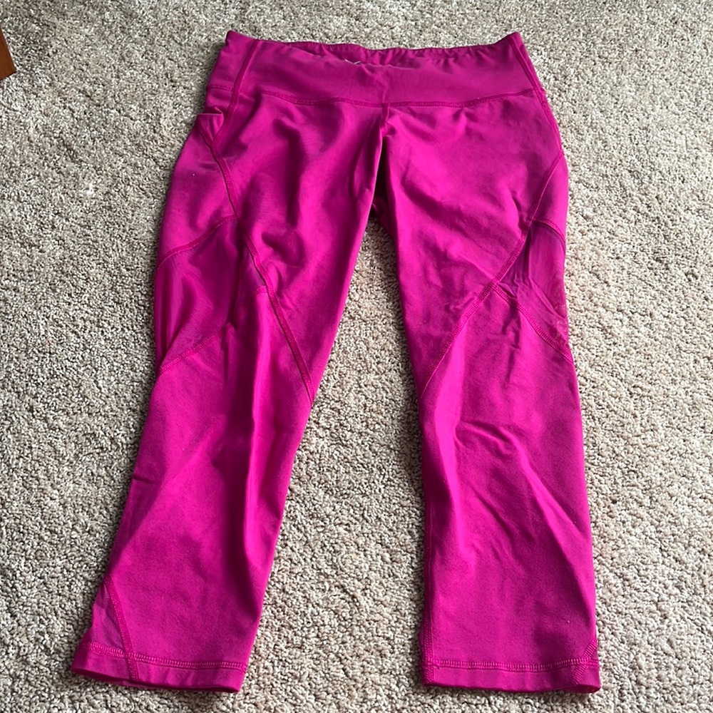 Hot pink cropped leggings